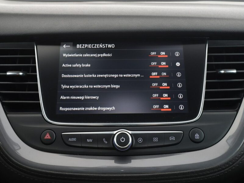 Opel Grandland X PHEV automat skóra navi klima auto kamera i czujniki parkowania