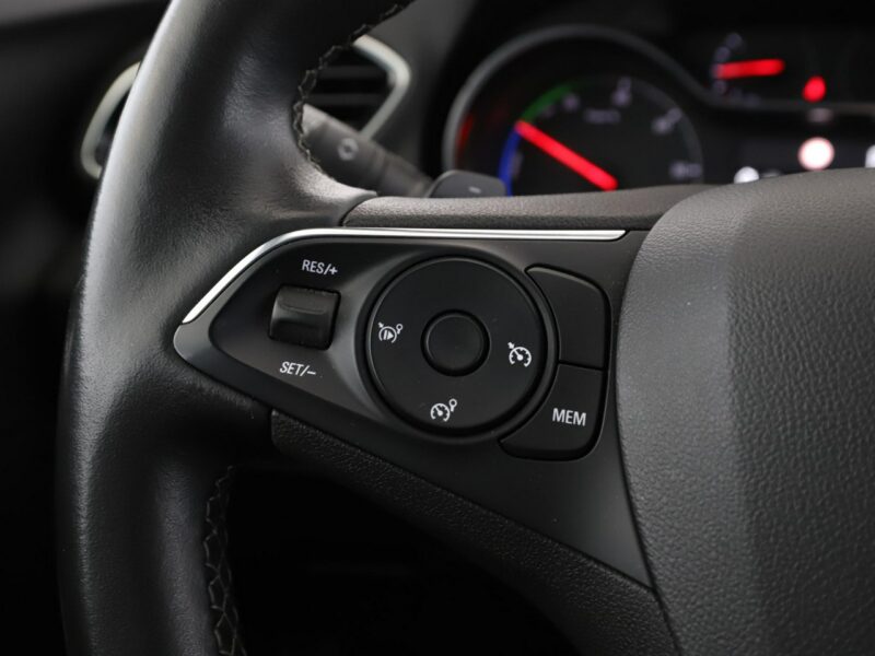 Opel Grandland X PHEV automat skóra navi klima auto kamera i czujniki parkowania