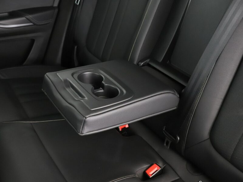 Opel Grandland X PHEV automat skóra navi klima auto kamera i czujniki parkowania