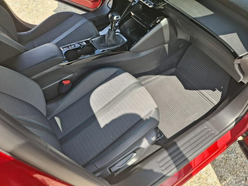 Peugeot 2008 II (2019-)