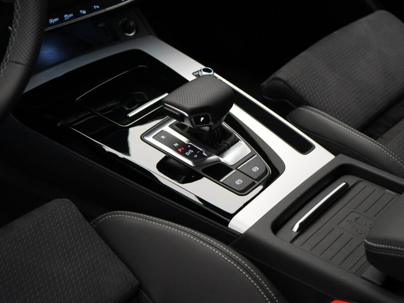 Audi Q5 Sportback 40TDI Quattro Sline Stronic MatrixLED Kamera Ambient HAK I (2020-2025)
