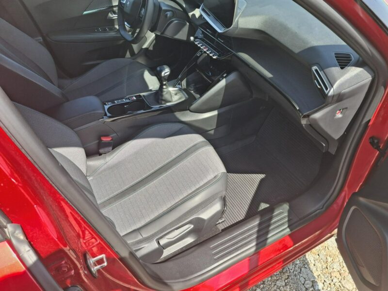 Peugeot 2008 II (2019-)