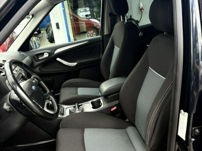 Ford S-Max Nawigacja, Podgrzewana szyba, Tempomat I (2006-2015)