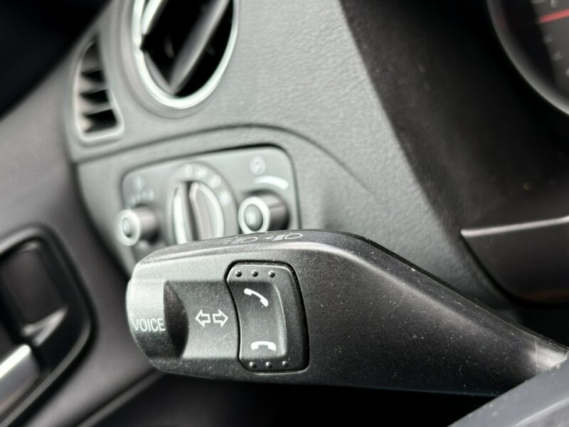 Ford S-Max Nawigacja, Podgrzewana szyba, Tempomat I (2006-2015)