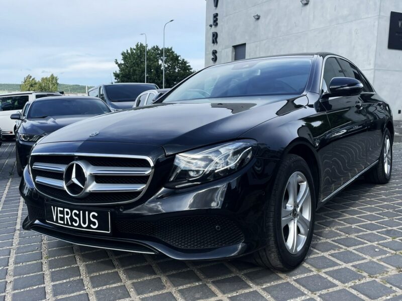 Mercedes E 220 220D 195KM 4Matic - Burmester Full Led Kamery 360 Martwe Pole W213 (2016-)