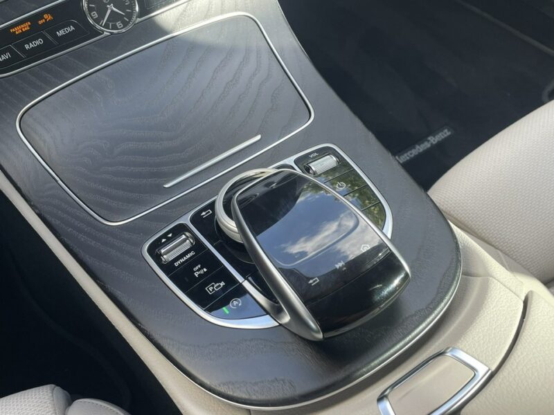 Mercedes E 220 220D 195KM 4Matic - Burmester Full Led Kamery 360 Martwe Pole W213 (2016-)