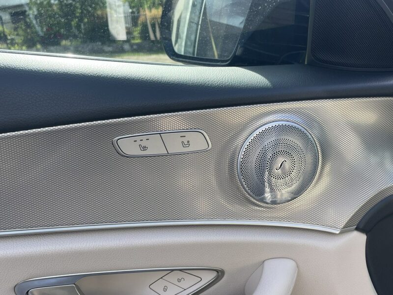 Mercedes E 220 220D 195KM 4Matic - Burmester Full Led Kamery 360 Martwe Pole W213 (2016-)