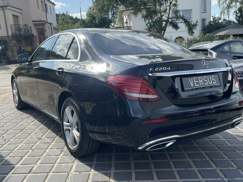Mercedes E 220 220D 195KM 4Matic - Burmester Full Led Kamery 360 Martwe Pole W213 (2016-)