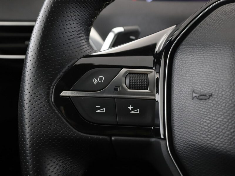 Peugeot 3008 automat full LED skóra panorama navi virtual cocpit II (2016-)