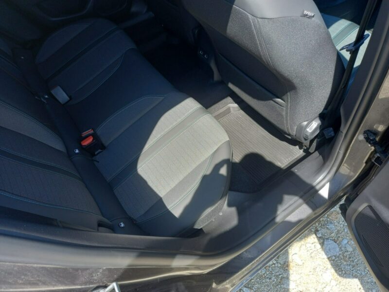 Peugeot 2008 II (2019-)