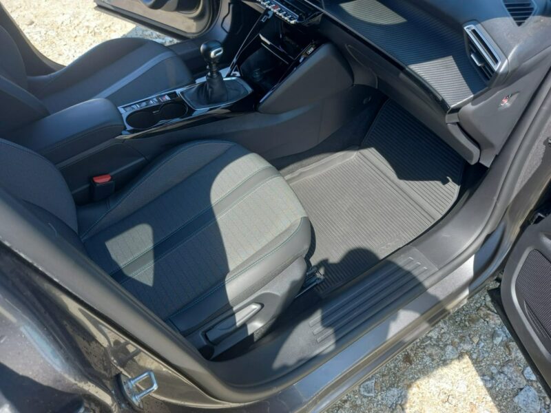 Peugeot 2008 II (2019-)