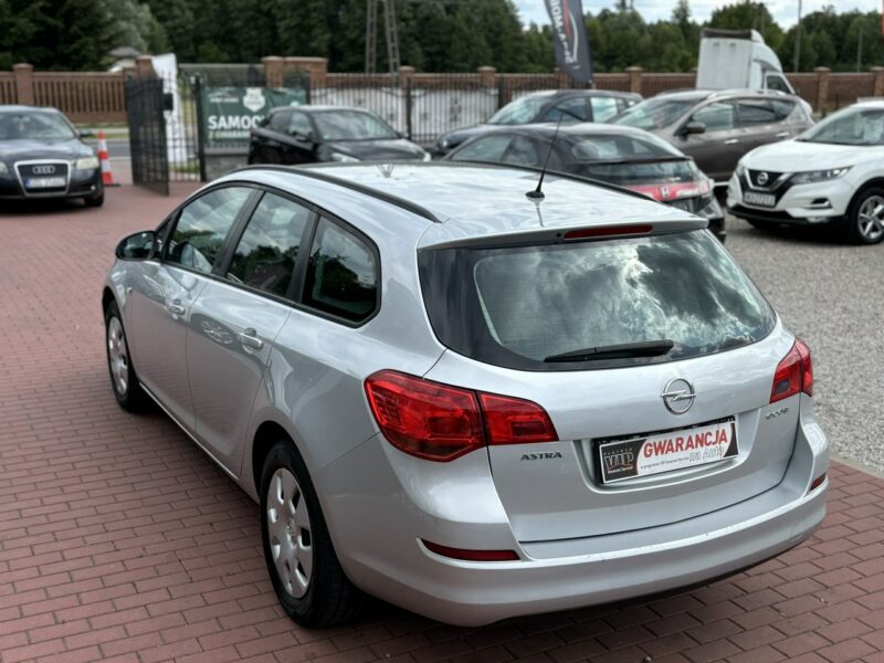 Opel Astra Gwarancja, Benzyna, Klima, Drugie koła J (2009-2019)