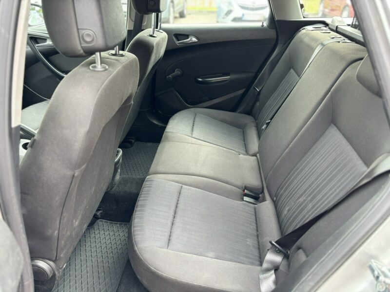 Opel Astra Gwarancja, Benzyna, Klima, Drugie koła J (2009-2019)