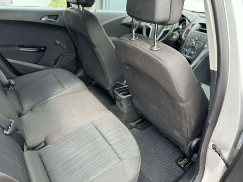 Opel Astra Gwarancja, Benzyna, Klima, Drugie koła J (2009-2019)