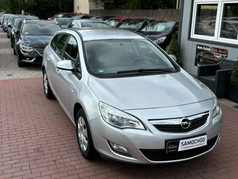 Opel Astra Gwarancja, Benzyna, Klima, Drugie koła J (2009-2019)
