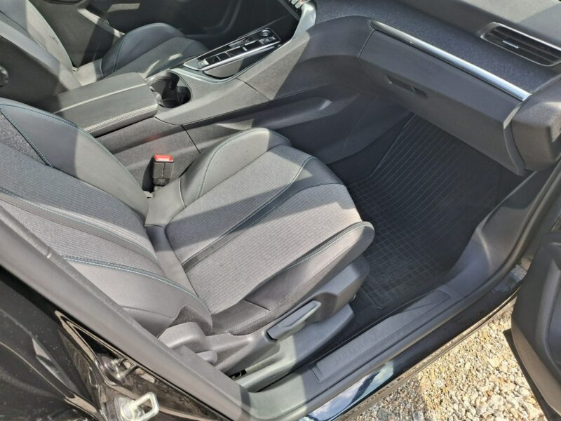 Peugeot 3008 II (2016-)