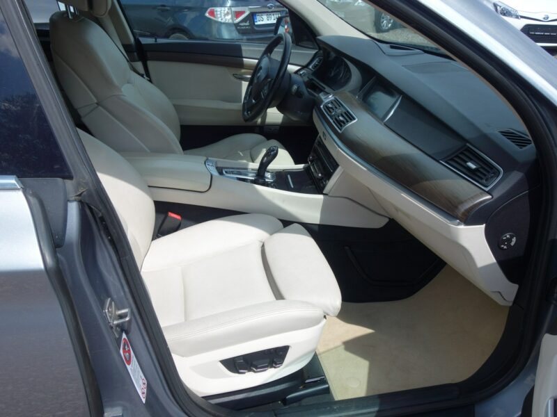 BMW 530 BMW 530 xDrive GT F10 (2009-2017)