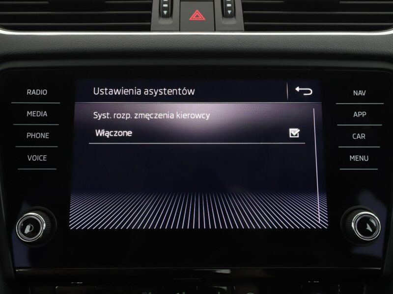 Škoda Octavia automat navi kamera PDC climatronic ACC III (2013-)