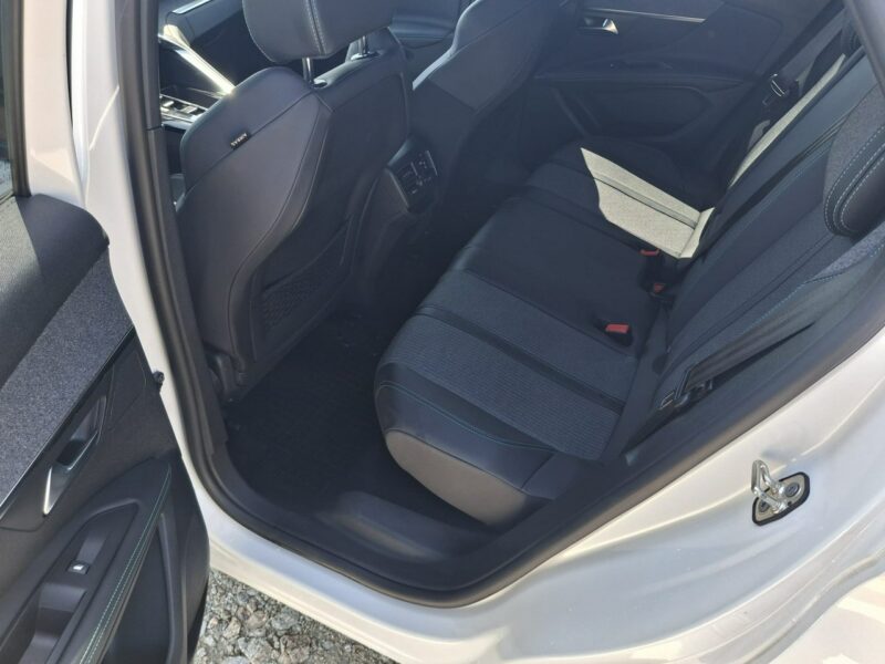 Peugeot 3008 II (2016-)