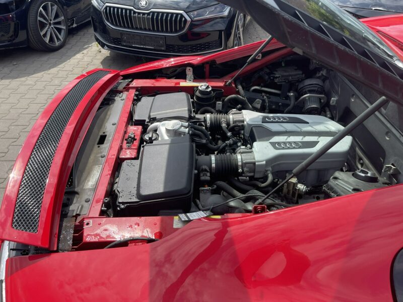 Audi R8 Quattro V8 Redign Selection 430KM