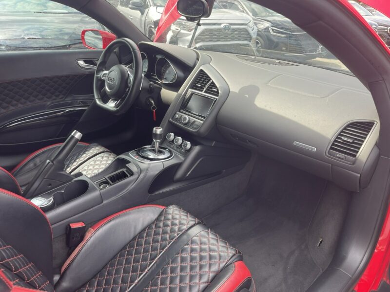 Audi R8 Quattro V8 Redign Selection 430KM