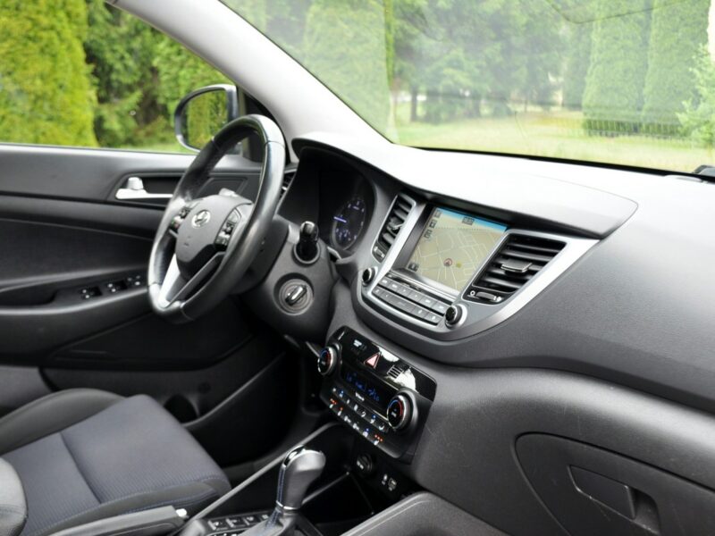 Hyundai Tucson 1.7CRDi(141KM)*Led*Navi*Kamera*Grzana Kierowni*Welur*Reling*Alu17"ASO III (2015-2020)