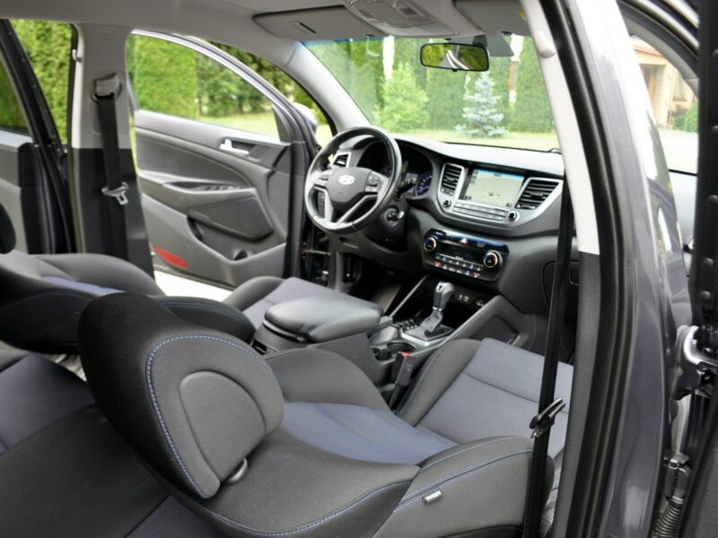 Hyundai Tucson 1.7CRDi(141KM)*Led*Navi*Kamera*Grzana Kierowni*Welur*Reling*Alu17"ASO III (2015-2020)