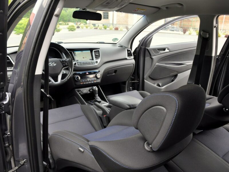 Hyundai Tucson 1.7CRDi(141KM)*Led*Navi*Kamera*Grzana Kierowni*Welur*Reling*Alu17"ASO III (2015-2020)