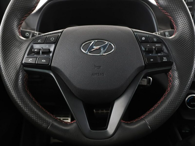 Hyundai Tucson N-Line automat 177KM alcantara navi kamera grzane fotele+kier. tempoma III (2015-2020)