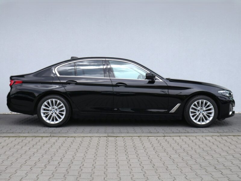 BMW 520 xDrive, 190KM, FV-23%, Fotele sportowe, Kamera cofania, Salon PL G30/G31 (2017-2023)