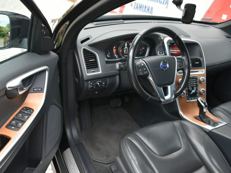 Volvo XC 60 Inscription AWD 2.4D4 190KM Automat 2016r. Salon Virtual BiX NAVi LED I (2008-2017)