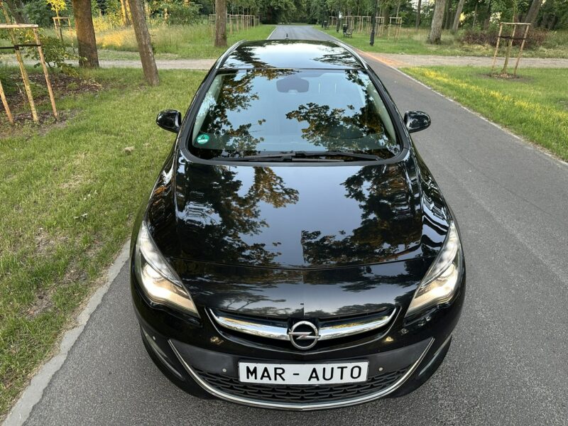 Opel Astra COSMO Sport Tourer 2,0 CDTI 165KM 2013r. Xenon LED Navi Alu18 FULL J (2009-2019)