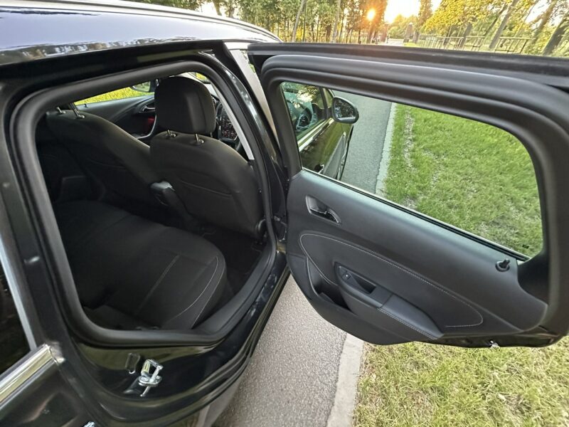 Opel Astra COSMO Sport Tourer 2,0 CDTI 165KM 2013r. Xenon LED Navi Alu18 FULL J (2009-2019)