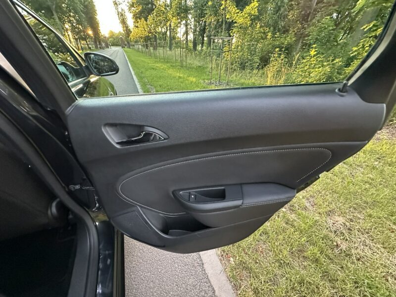 Opel Astra COSMO Sport Tourer 2,0 CDTI 165KM 2013r. Xenon LED Navi Alu18 FULL J (2009-2019)