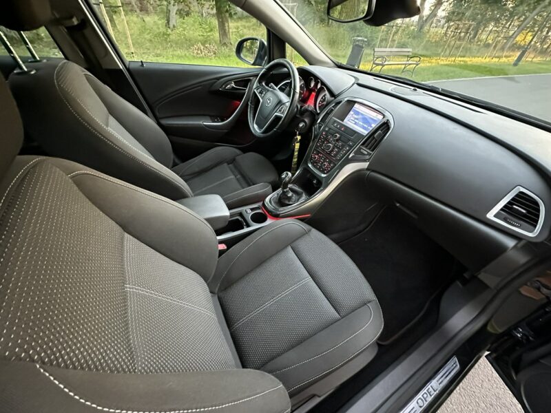 Opel Astra COSMO Sport Tourer 2,0 CDTI 165KM 2013r. Xenon LED Navi Alu18 FULL J (2009-2019)