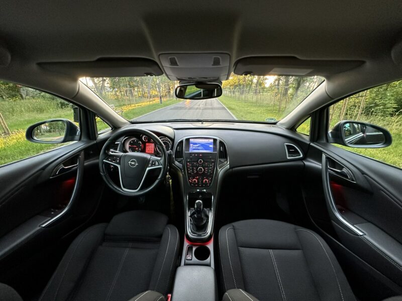 Opel Astra COSMO Sport Tourer 2,0 CDTI 165KM 2013r. Xenon LED Navi Alu18 FULL J (2009-2019)