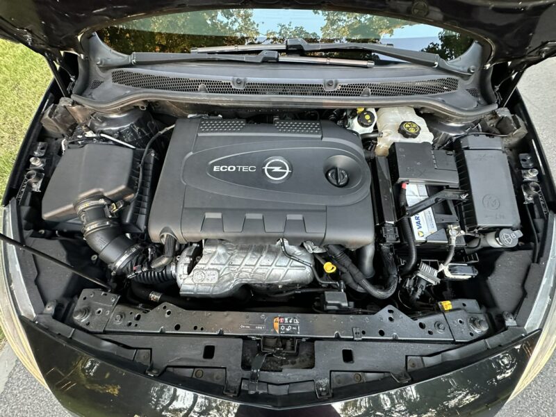 Opel Astra COSMO Sport Tourer 2,0 CDTI 165KM 2013r. Xenon LED Navi Alu18 FULL J (2009-2019)