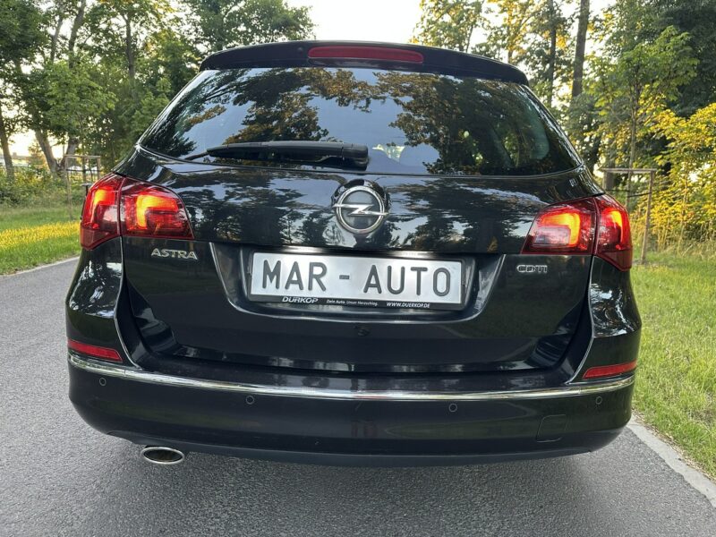 Opel Astra COSMO Sport Tourer 2,0 CDTI 165KM 2013r. Xenon LED Navi Alu18 FULL J (2009-2019)