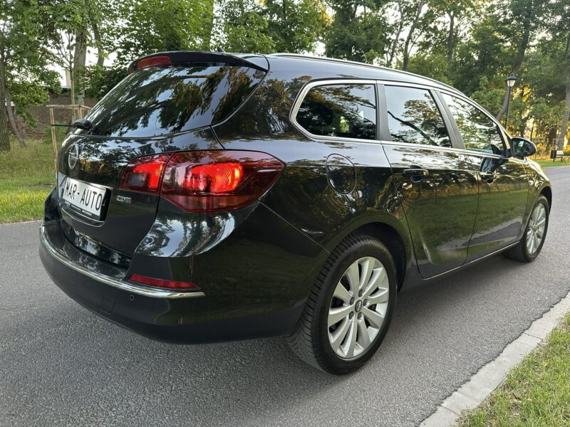 Opel Astra COSMO Sport Tourer 2,0 CDTI 165KM 2013r. Xenon LED Navi Alu18 FULL J (2009-2019)
