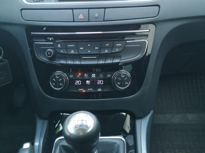 Peugeot 508 2.0HDI 140KM Klimatronik Navi Solar ALU 17 Ledy Serwis Gwarancja I (2010-2018)