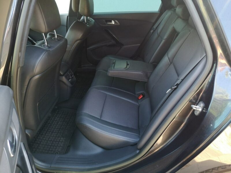 Peugeot 508 2.0HDI 140KM Klimatronik Navi Solar ALU 17 Ledy Serwis Gwarancja I (2010-2018)
