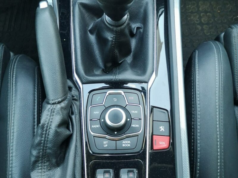 Peugeot 508 2.0HDI 140KM Klimatronik Navi Solar ALU 17 Ledy Serwis Gwarancja I (2010-2018)