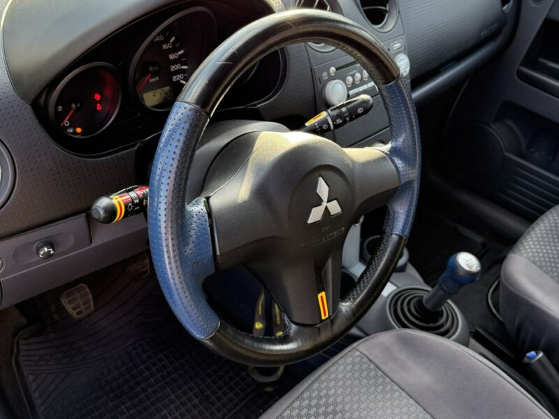 Mitsubishi Colt 1,3 benzyna zarejestrowany Z30 (2004-2012)