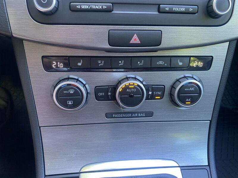 Volkswagen Passat Volkswagen Passat Climatronic Podgrzewane fotele B7 (2010-2014)