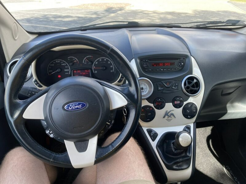 Ford KA Ford KA Zarejestrowany Climtronic Mały przebieg II (2008-)