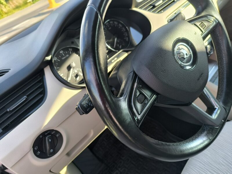 Škoda Octavia 1.4TSi 150KM Automat Navi Kamera BiXenon Salon Polska III (2013-)