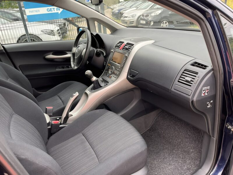 Toyota Auris 1.6 Xenon Climatronic Alu Tempomat El szyby Stan BDB BEzwypadk Opłacon I (2006-2012)