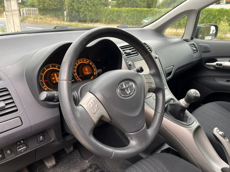Toyota Auris 1.6 Xenon Climatronic Alu Tempomat El szyby Stan BDB BEzwypadk Opłacon I (2006-2012)