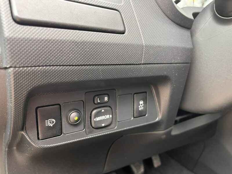 Toyota Auris 1.6 Xenon Climatronic Alu Tempomat El szyby Stan BDB BEzwypadk Opłacon I (2006-2012)