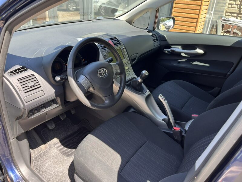 Toyota Auris 1.6 Xenon Climatronic Alu Tempomat El szyby Stan BDB BEzwypadk Opłacon I (2006-2012)